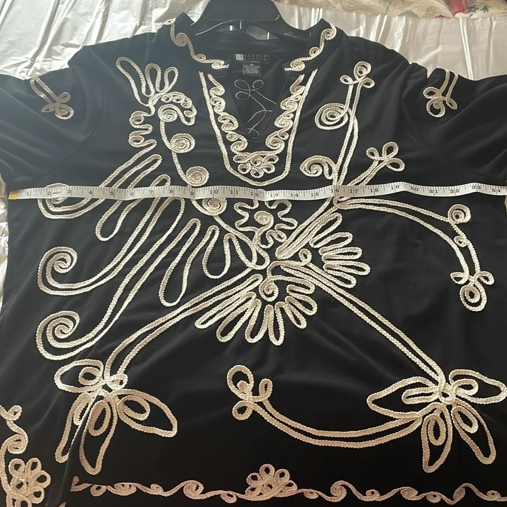 Carole Little. Plus Size 2X. Black Top with White Shiny Embroidered Designs - Picture 11 of 16